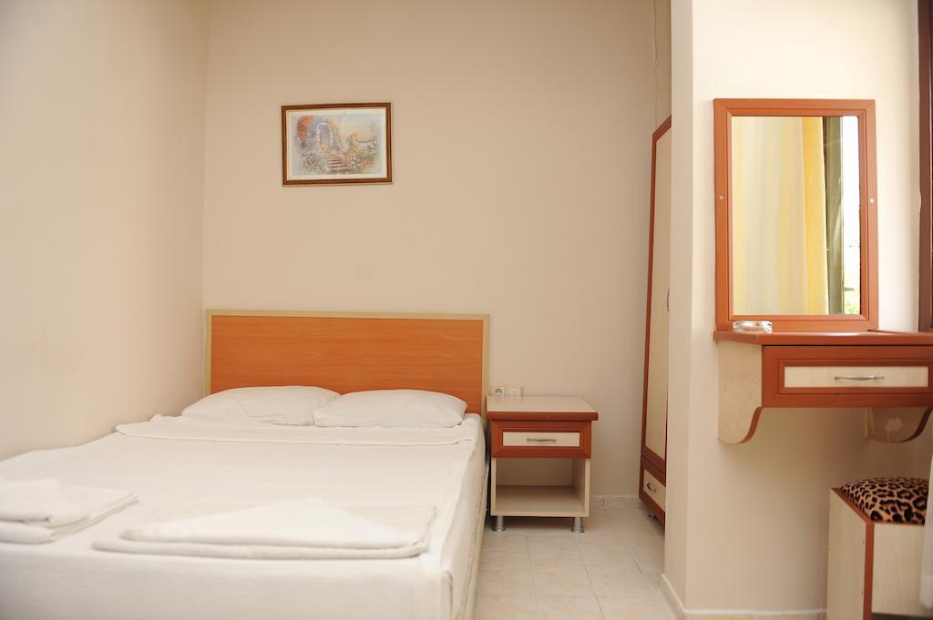 Holiday World Hotel Аланія Номер фото