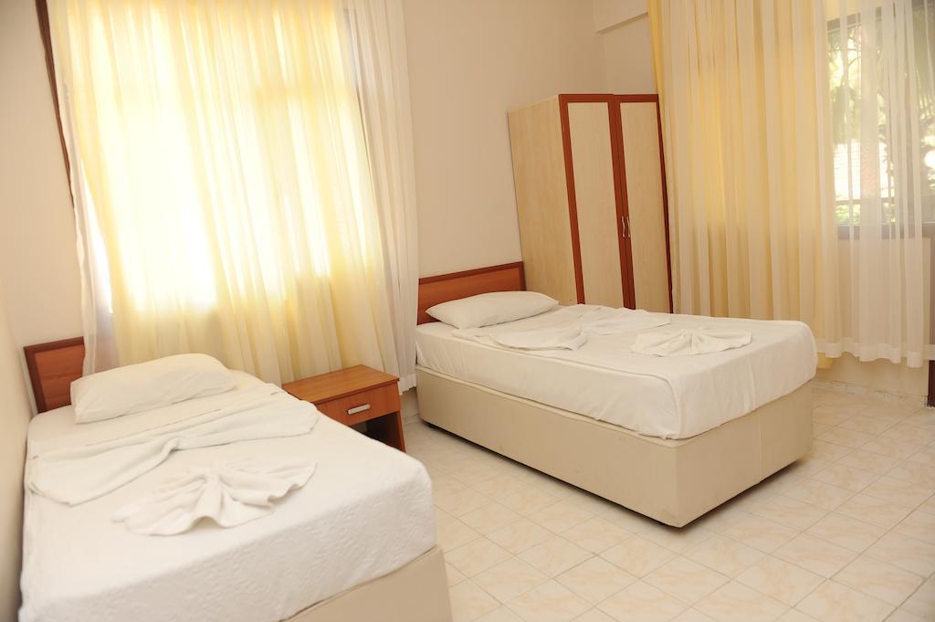 Holiday World Hotel Аланія Номер фото