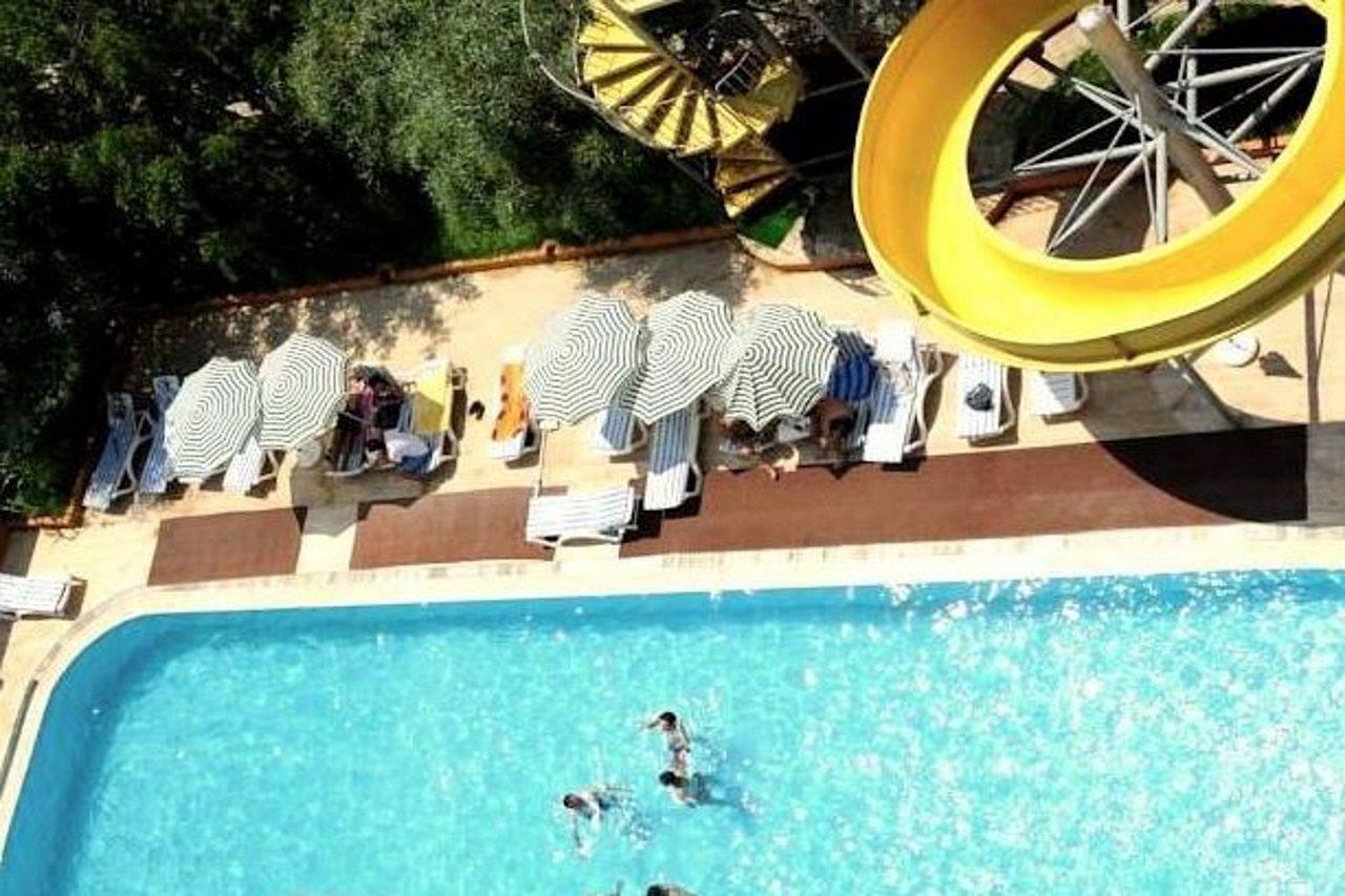 Holiday World Hotel Аланія Екстер'єр фото